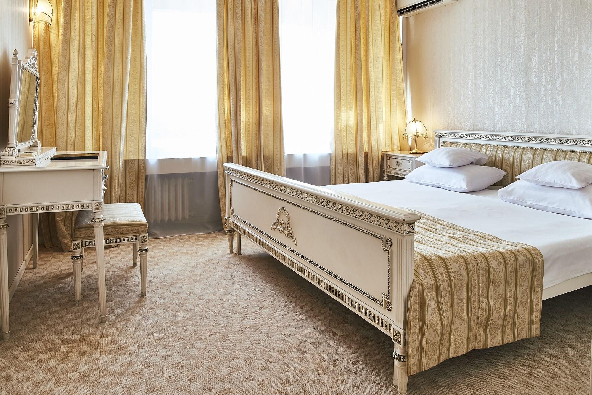 Continental 3*